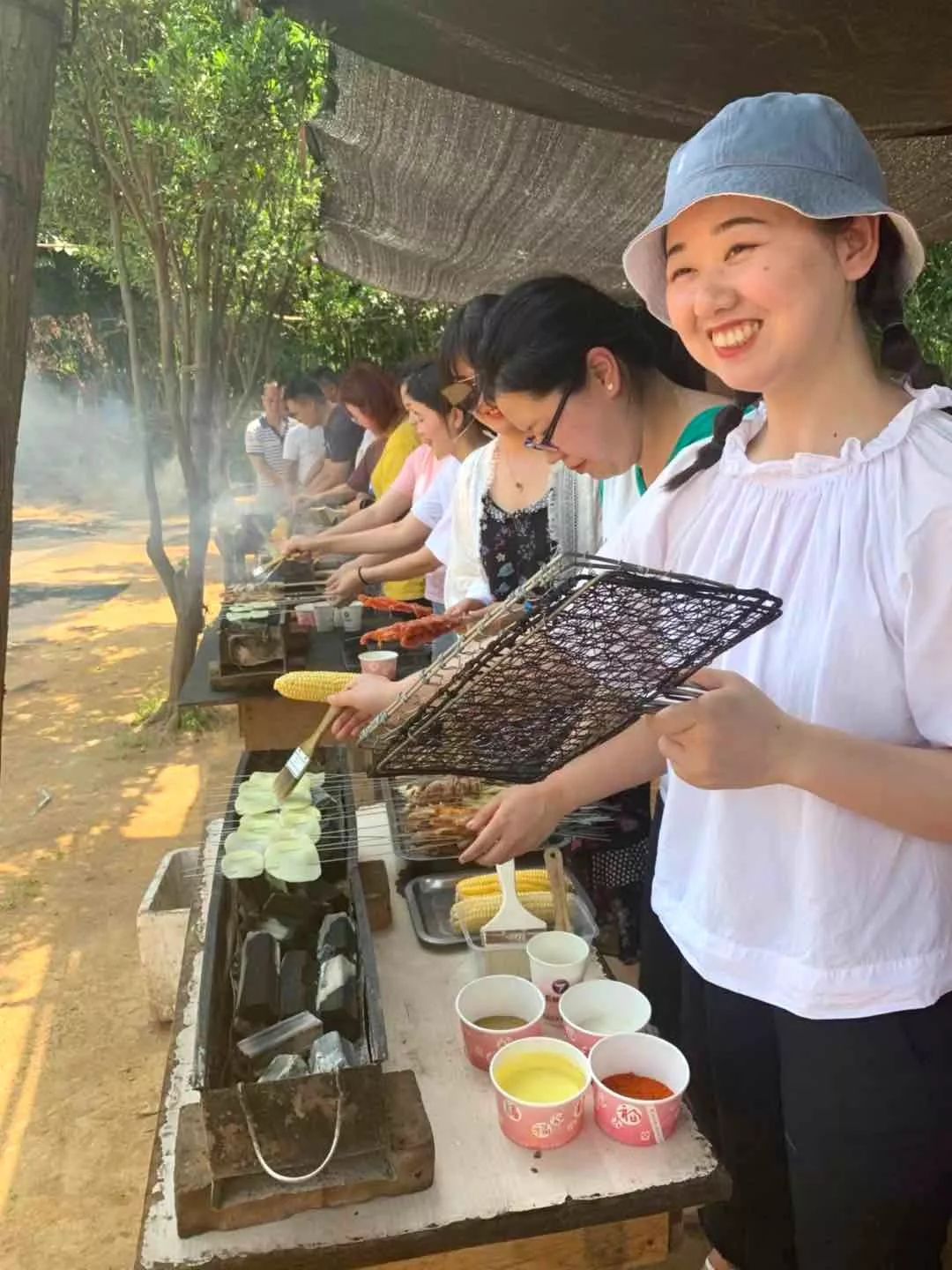 巨精團(tuán)建 | 打卡后官湖濕地公園，頂住高溫出來燒烤的都是真愛呀~